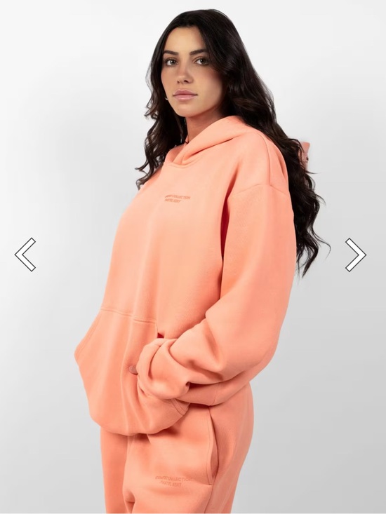 Comfrt Tops - Women’s Relaxed Peach Pullover Hoodie